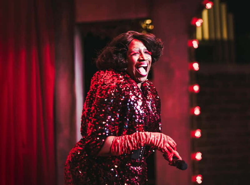 London: International Stand Up Comedy Show - Who Should Consider This Experience?