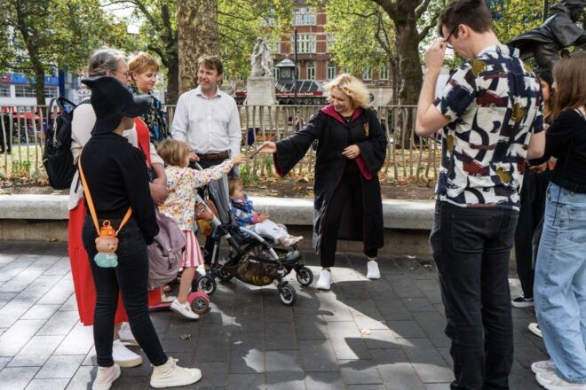 London: Interractive Harry Potter Walking Tour - Interactive Potter Knowledge Quiz
