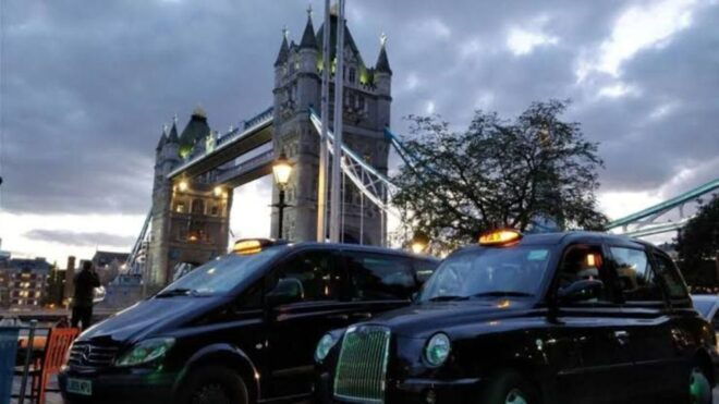 London: Jack The Ripper 3 Hour Black Taxi Tour - Group Size