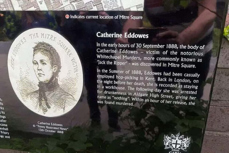 London: Jack the Ripper Tour with Drinks - Starting Point: Altab Ali Park