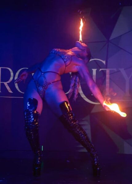 London: Kabaret Exposé Cabaret Show Ticket With Meal - Customer Ratings and Feedback