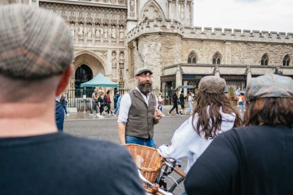 London: Landmarks and Gems Bike Ride With Historic Pub Visit - Common Questions