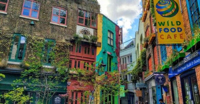 London: LGBT London City Exploration Game - Full Description