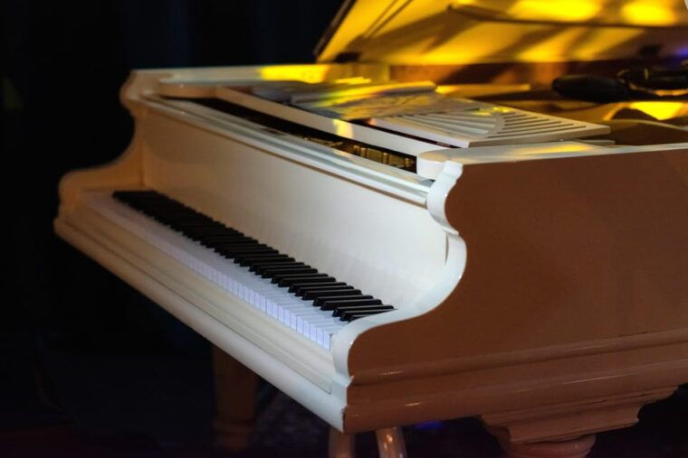 London: Live Music Brunch at Toulouse Lautrec Jazz Pub - Live Music: The Heart of the Experience