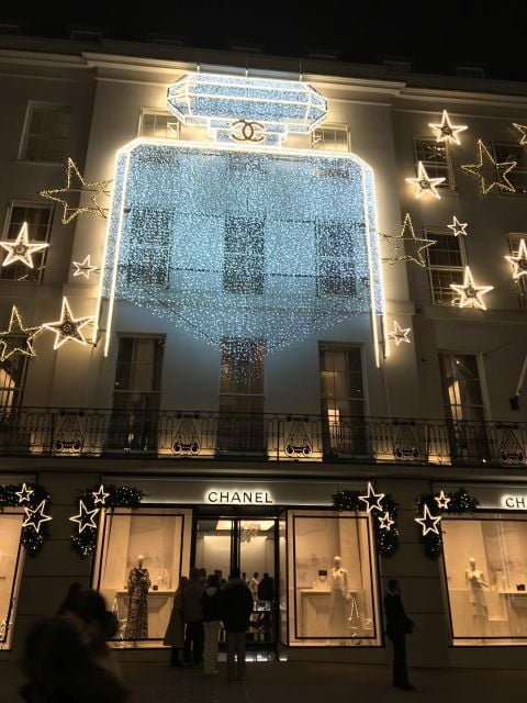 London: Magical Christmas Lights Walking Tour! - Famous Landmarks and Hidden Spots