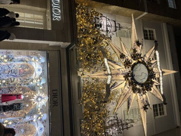 London: Magical Christmas Walking Tour - Common Questions