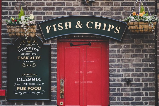 London Magical Pubs: Drink and Explore! (Private Tour) - Historic Pubs in London