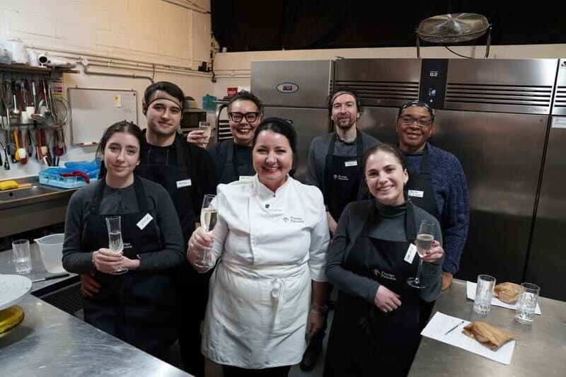 London: Medovik Cake Masterclass with Prosecco - Why This Experience Excels