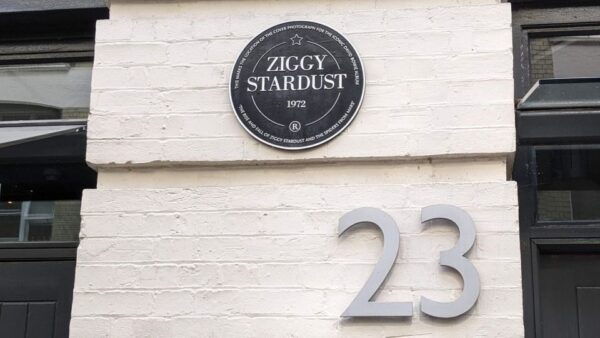 London: Music Scene of the 60s and 70s Self-guided Walk - Fun Activities and Interactive Elements