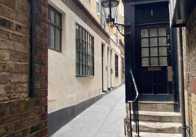 London: Must-See Landmarks & Attractions Self-Guided Tour - Landmarks and Attractions Included