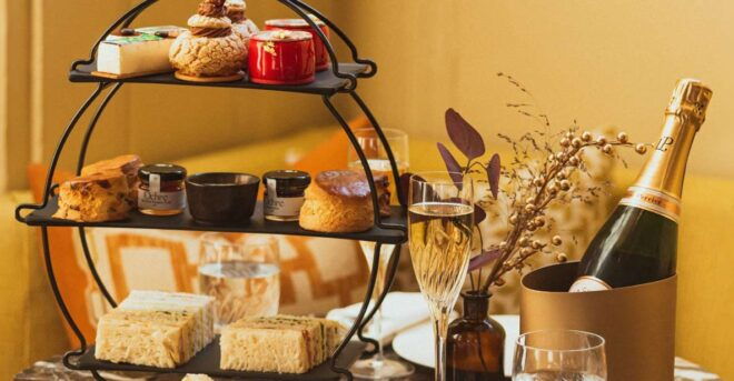 London: National Gallery Guided Tour and Afternoon Tea - Full Description