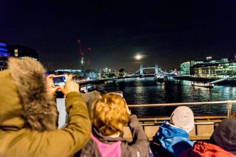 London: Nighttime Open-Top Sightseeing Tour with Live Guide - Authentic Insights from Past Travelers