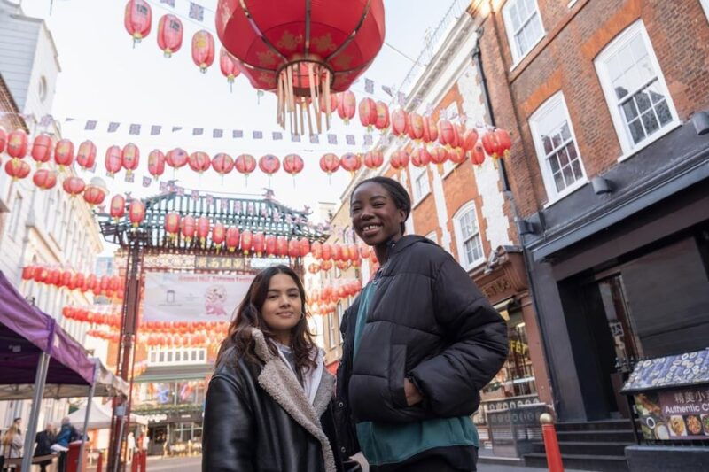 London: Notting Hill, Highlights & Markets Private Tour - Starting Point at Covent Garden