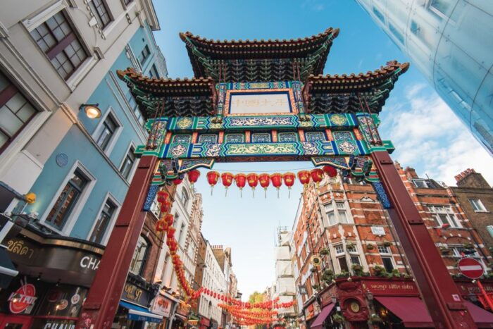 London: Notting Hill, Highlights & Markets Private Tour - Big Ben and Westminster