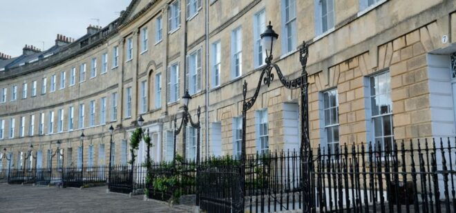 London: Notting Hill Self-Guided Walking Tour With an APP - Other Options and Customer Reviews