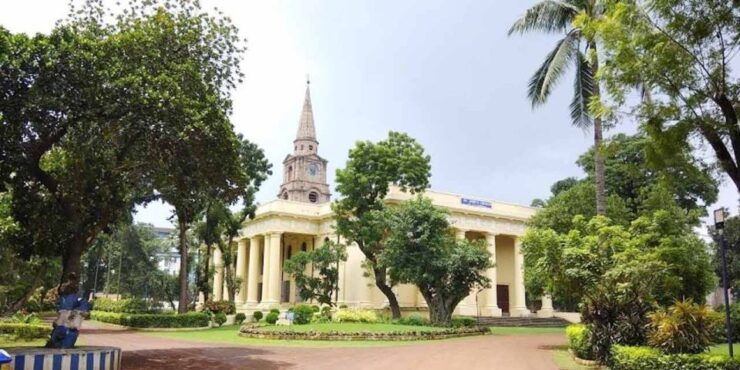 London of Orient Heritage Walking Tour With Flower Market - Walk Through British Calcutta