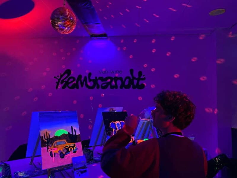 London: Paint and Sip in the Dark with Bottomless Drinks - Good To Know