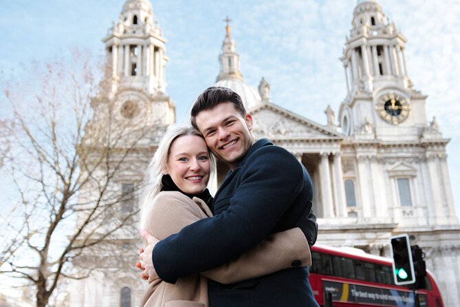 London: Photoshoot at St.Pauls Cathedral & Millennium Bridge - Photography Package