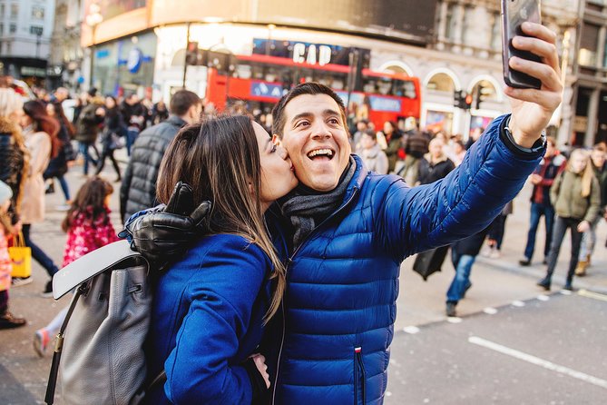 London Photoshoot With Pro Photographer. Prewedding/Individual/Family - Overview and Experience Details