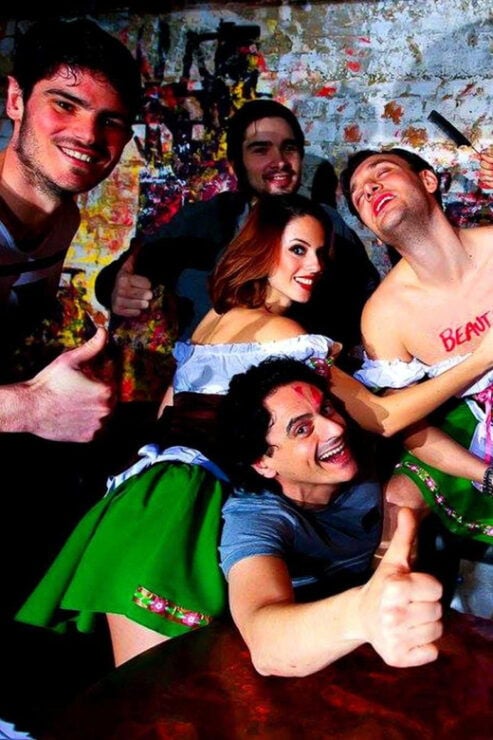 London: Private Bar Maid-led Pub Crawl - Booking and Payment