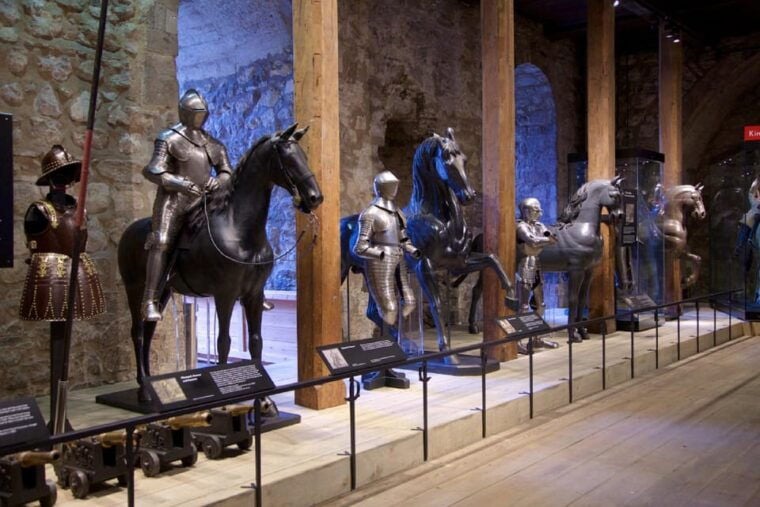 London: Private Crown Jewels Car Tour - Who Should Consider It?