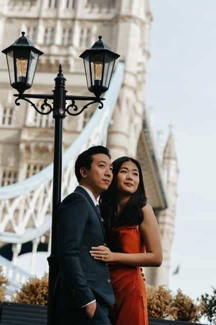 London: Private Engagement Photoshoot in the Big City - Good To Know