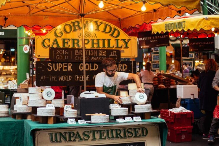 London: Private Food Tour – 10 Tastings With Locals - Language and Cancellation Policy