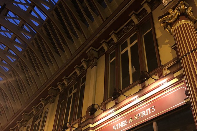 London Private Food Tour With Traditional and International Dishes - Private Guided Tour Experience