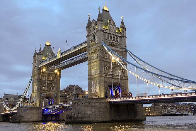 London Private Food Tour With Traditional and International Dishes - Expert Local Guides