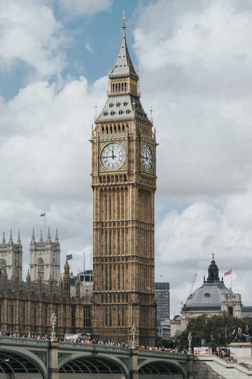 London: Private One-Way Transfer To/From Heathrow Airport - Booking and Cancellation Policies