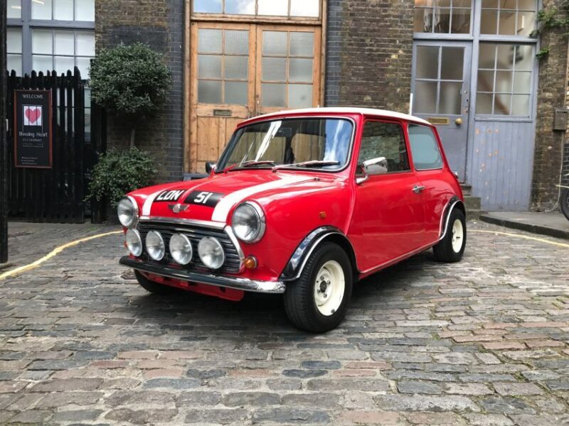 London: Private Panoramic 2-Hour Tour in a Classic Car - Why This Tour Offers Good Value