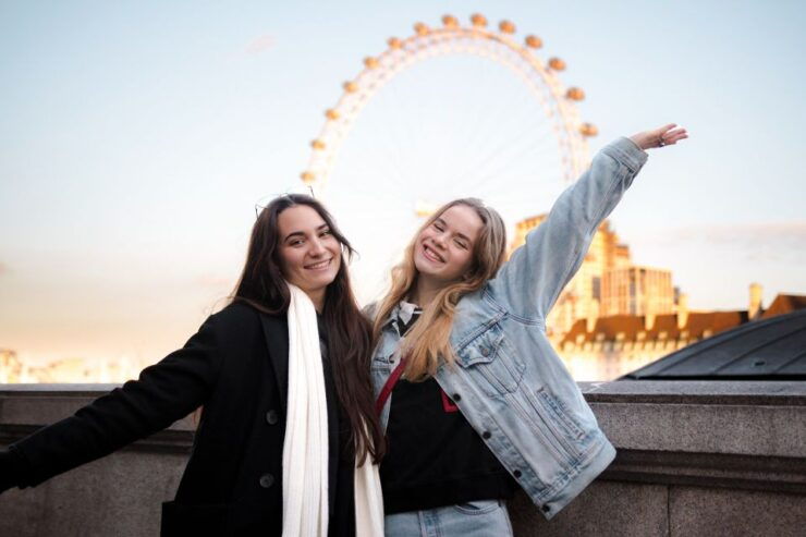 London: Private Photoshoot at London Eye and South Bank - Booking Details