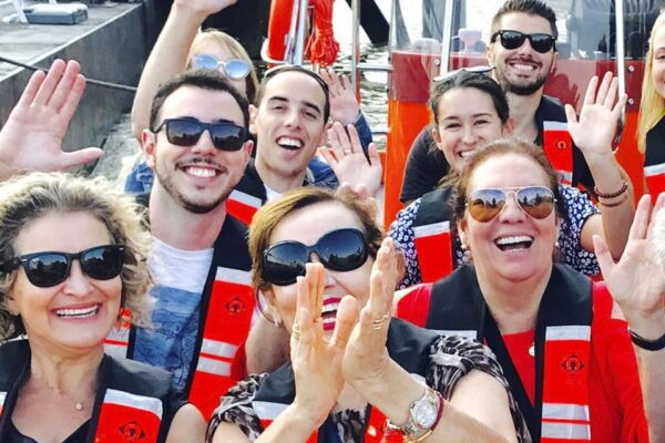 London: Private Speedboat Hire Through the Heart of the City - Common Questions