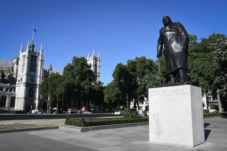 London: Private Taxi 50+ Sights Tour & St Pauls Cathedral - Itinerary Highlights