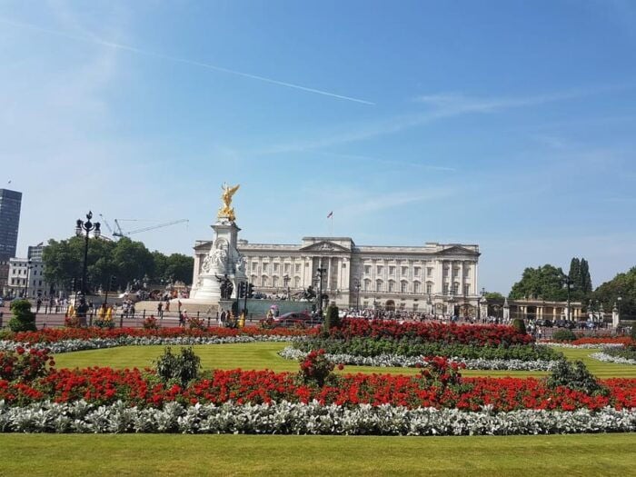 London: Private Taxi 50+ Sights Tour & Tower of London - What Reviewers Say