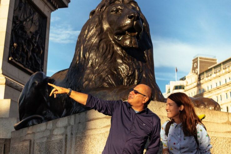 London: Private Tour With Locals – Highlights & Hidden Gems - Itinerary and Landmarks