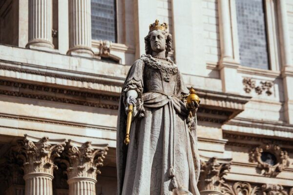 London: Private Tour With Locals – Highlights & Hidden Gems - Additional Information and Tips