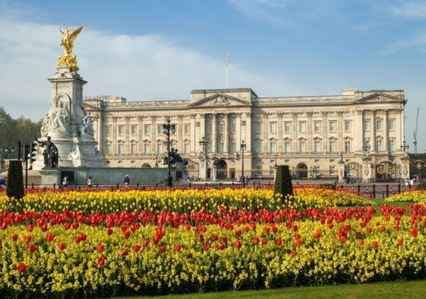 London: Private Walking Tour in Spanish - Common Questions