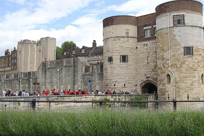 London Private Walking Tour: The Tower of London and Tower Bridge - Directions