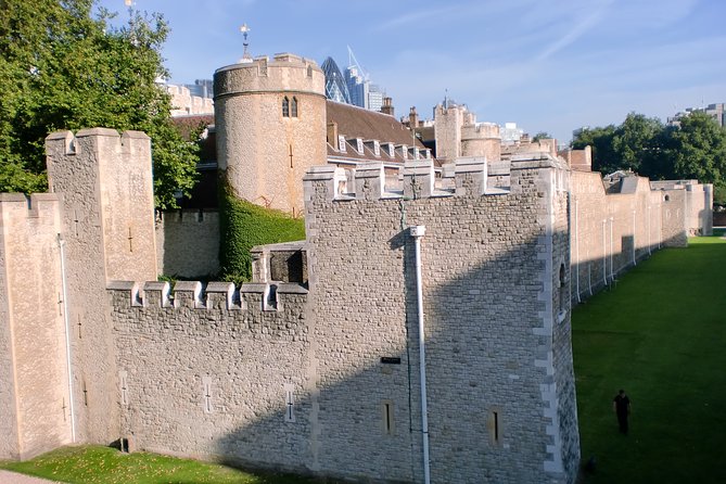 London Private Walking Tour With a Professional Guide - Common Questions