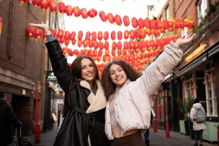 London: Professional Photoshoot in Chinatown - Booking and Logistics