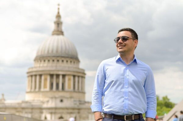 London: Professional Private Photoshoot and Edited Photos - Highlights of the Photo Shoot