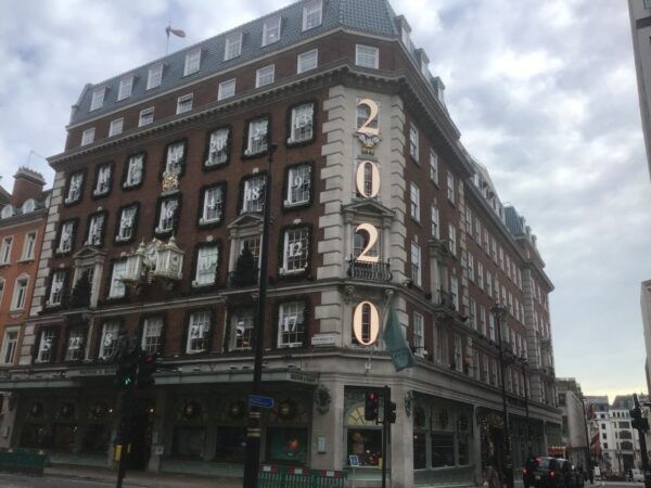 London: Queen Elizabeth II Private Walking Tour - The Sum Up