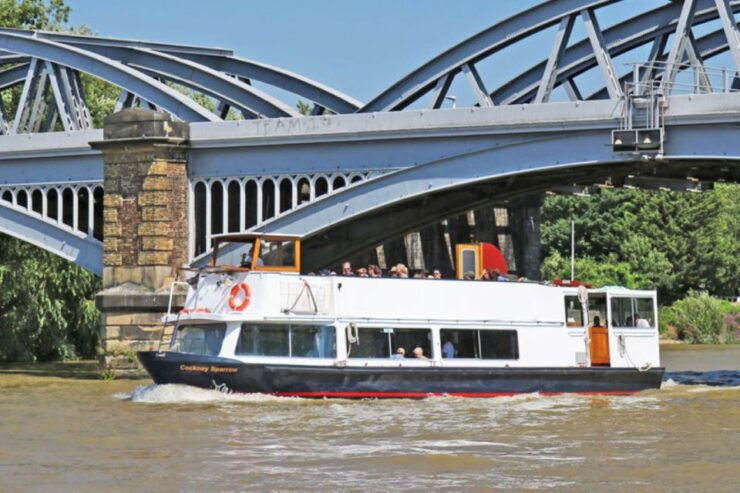 London: Richmond to Hampton Court River Thames Cruise - Experience Highlights