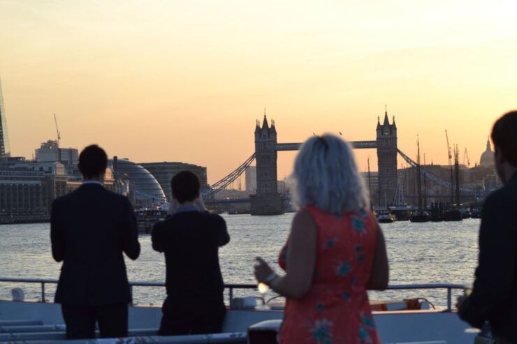 London: River Thames Evening Cruise With Bubbly and Canapés - Free Cancellation and Refund Policy