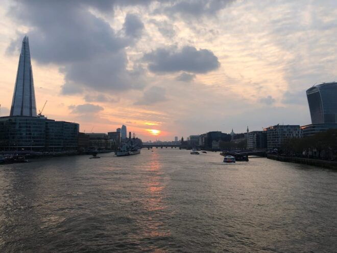 London River Walk and Hidden Gems Pub Hopping Experience - Personal Insights and Experience