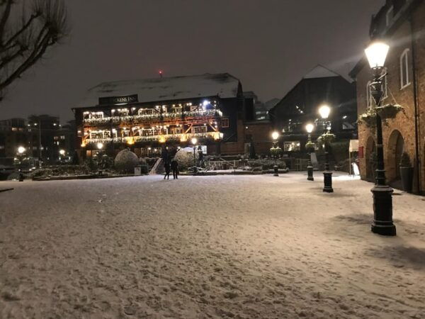London River Walk and Hidden Gems Pub Hopping Experience - Charming Local Pubs