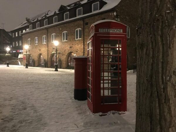 London River Walk and Hidden Gems Pub Hopping Experience - Capture Insta-worthy Moments