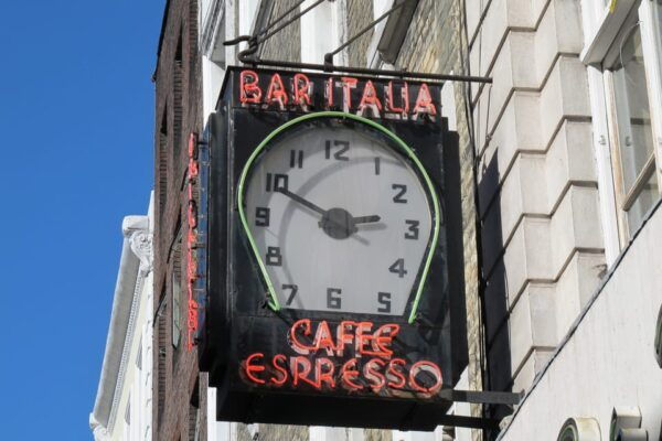 London: Rock N Roll History Tour - Exploring Rock History in London