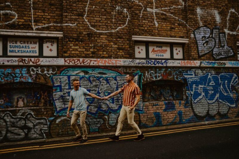 London: Romantic Photoshoot In Iconic Landmarks - Who Will Love This Experience?